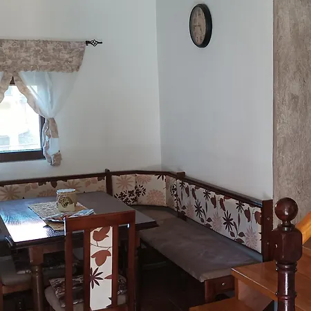 Etno Kuca Ostrvica 2 * Varnice