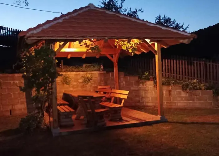 Etno Kuca Ostrvica 2