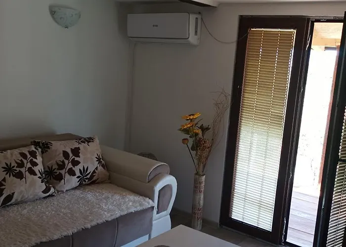 Etno Kuca Ostrvica 2